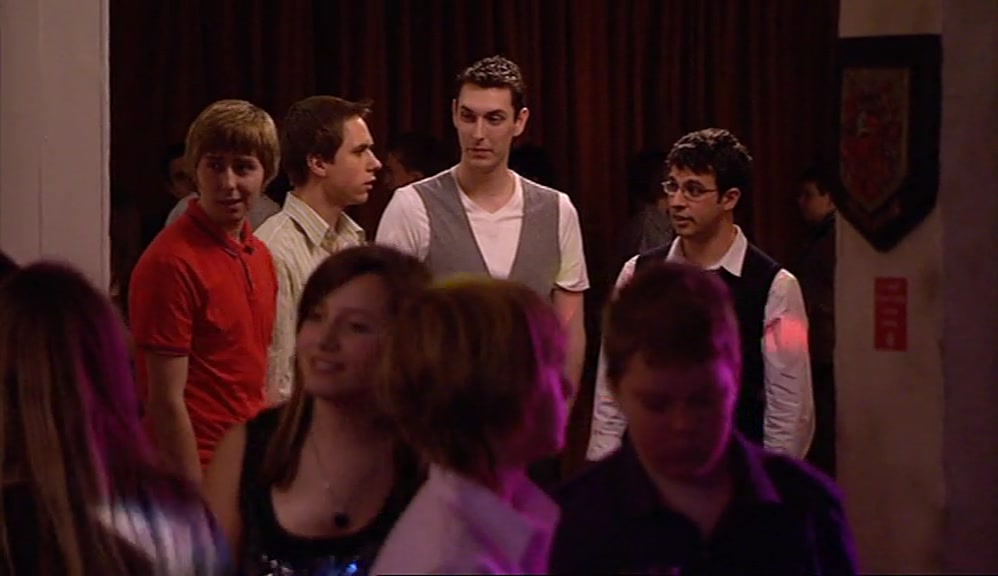 UP TO YOU. IT LOOKS LIKE THERE'S SOME TIDY MINGE HERE. 