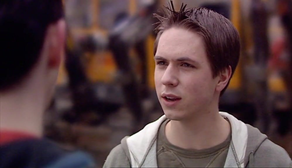 - I DON'T KNOW WHO HE IS! - THAT KID YOU BUMPED INTO 