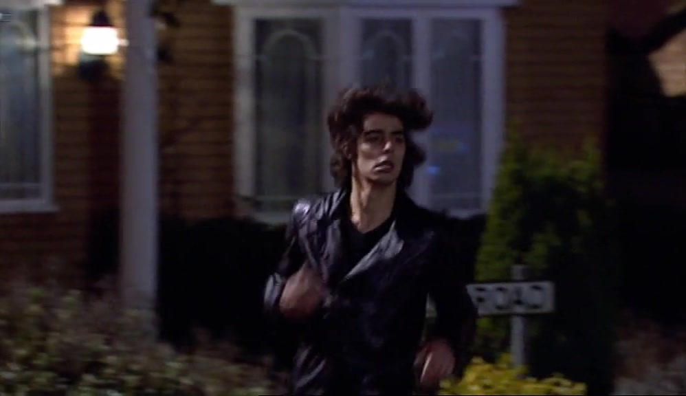 - NO WAY! - RUN! 