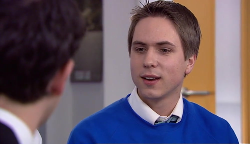 - WE SHOULD TRY AND GO. - OH, SO IT'S ANOTHER COOL PARTY 