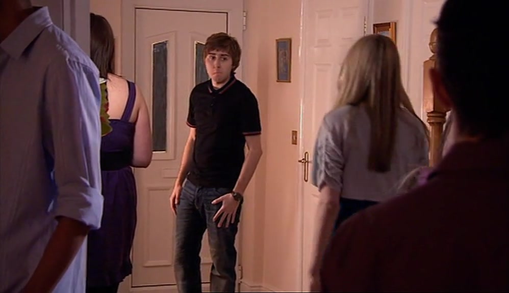 - HI, JAY, ARE YOU QUEUING? - YEAH! 