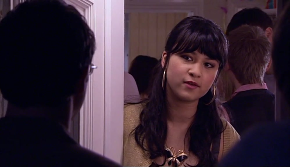 - ONE OF YOU CAN COME IN. - ONE, FIVE, THERE'S NO DIFFERENCE, 