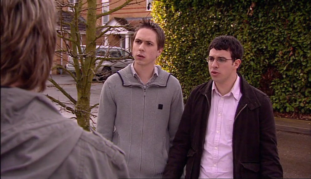 - DAVE'S STILL TRYING TO FIND ME ONE. - YOU SAID YOU COULD DRIVE US. 