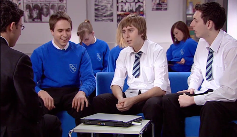 - SHOWED HER THE CROWN JEWELS? - SHE'D ALREADY SEEN THE CROWN JEWELS 