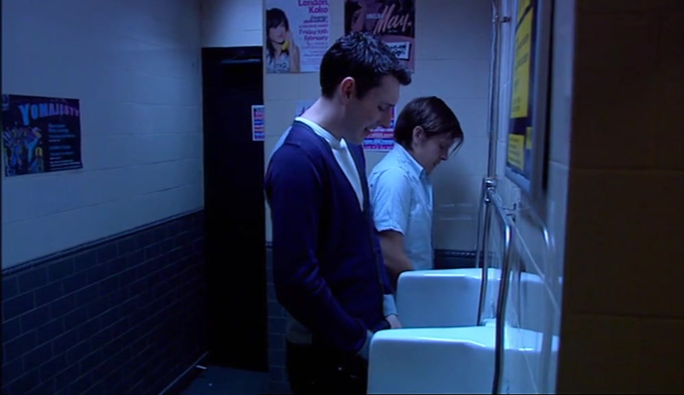 AND IN THE TOILETS, NEIL HAD A VERY BIG PROBLEMO WITH HIS COCK. 