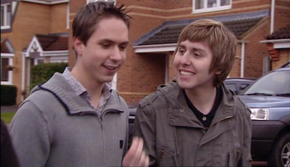 - IF YOU FALL IN THE THAMES, YOU'RE OK. - VERY FUNNY! 