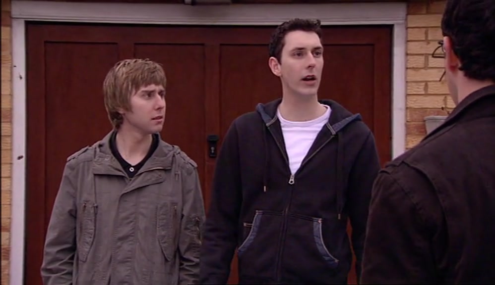 - DAVE'S STILL TRYING TO FIND ME ONE. - YOU SAID YOU COULD DRIVE US. 