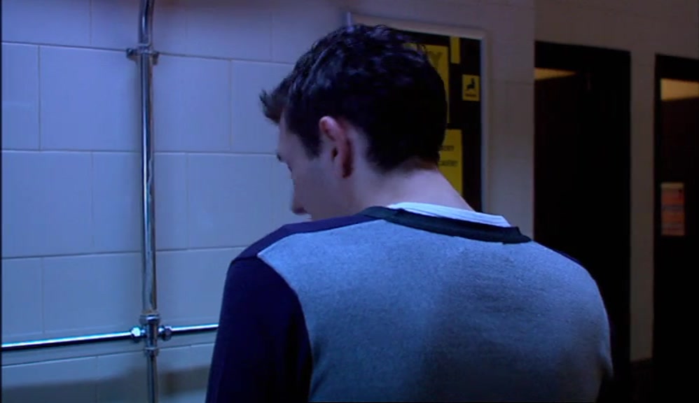 - WHAT'S TAKING SO FUCKING LONG? - MATE, IT'S NOT GOOD. 