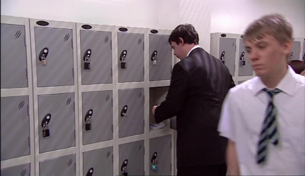 OBVIOUSLY, WE WOULDN'T GET IN ANYWHERE, BUT SIMON COULD AT LEAST GIVE IT A GO. 