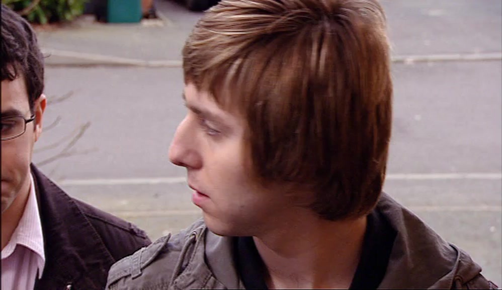 - SHE MUST BE ON THE BLOB. - ALL RIGHT? 