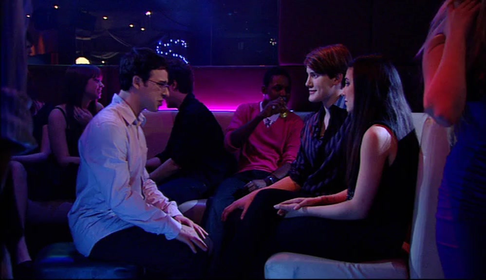 BELIEVE ME, IF I WAS IN YOUR SHOES AND I SAW A GORGEOUS GIRL SITTING ON HER OWN, 