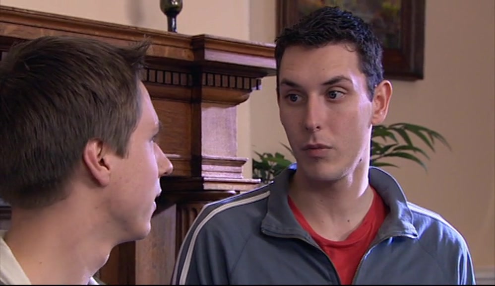 - THEY'LL NOT TRY AN ESCAPE, I THINK. - MY TORTOISE KEPT RUNNING AWAY. 