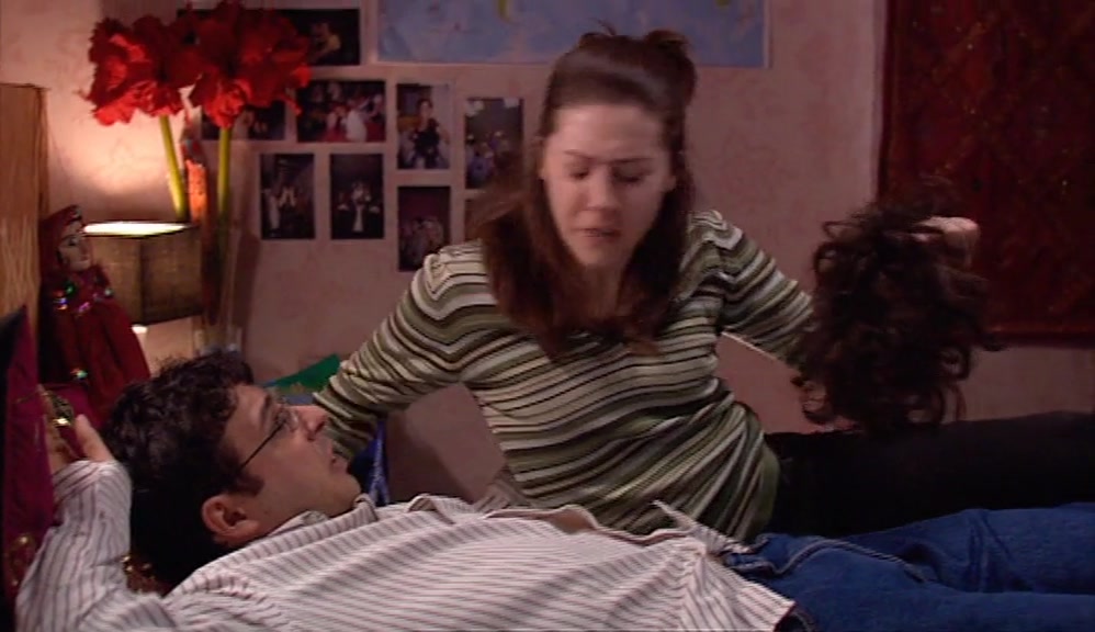 - WHAT THE FUCK IS THIS? - DAISY, I'M SORRY. 