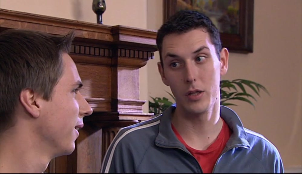 - THEY'LL NOT TRY AN ESCAPE, I THINK. - MY TORTOISE KEPT RUNNING AWAY. 