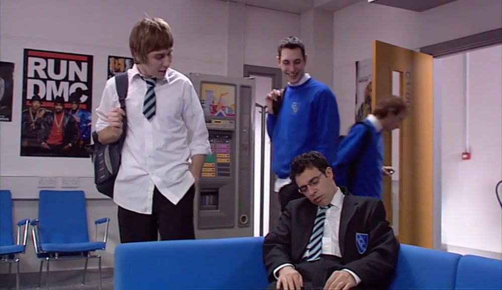 GET ANY GREY MINGE LAST NIGHT, EH?  