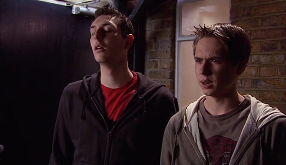 - I DUMPED HER. - MAKE SURE YOU TELL PEOPLE THAT. 