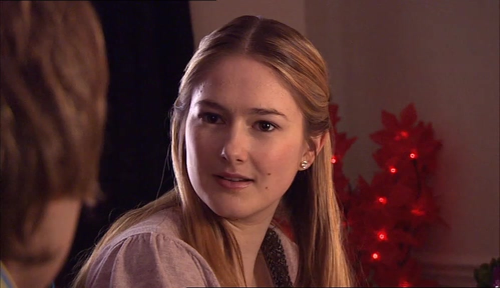 - DAVID GLOVER, DID YOU PULL HIM? - I DON'T KNOW WHO THAT IS. 