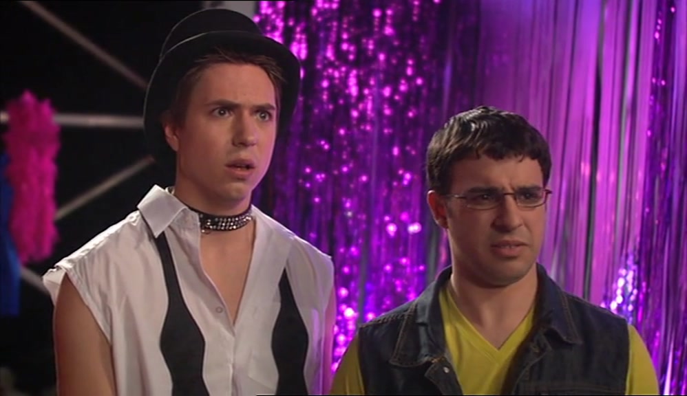 - THAT SOUNDED A BIT WEIRD. - NO, IT DIDN'T. 