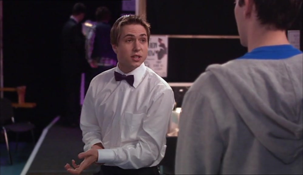 - I'M IN A RUSH, NEIL. - I RECKON SARAH BELL'S GOT LOVELY NIPPLES, 
