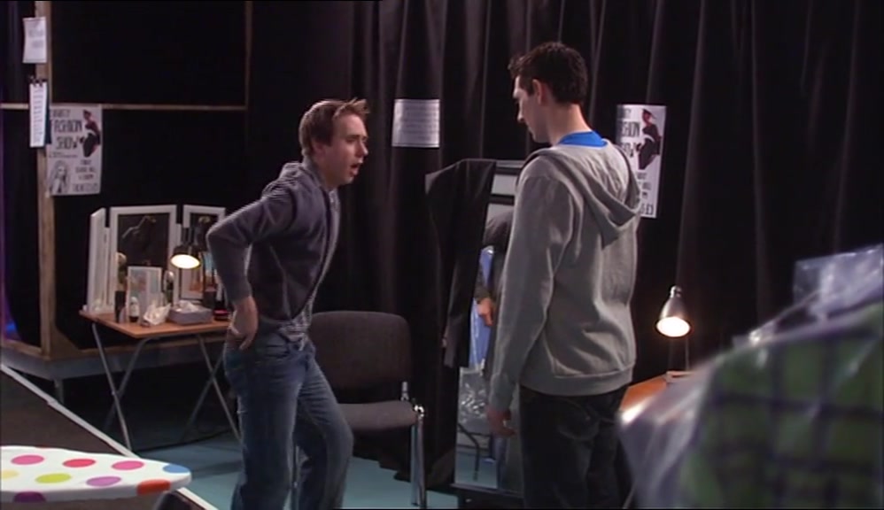 - I CAN DO THIS. - SIMON, ARE YOU READY YET? 