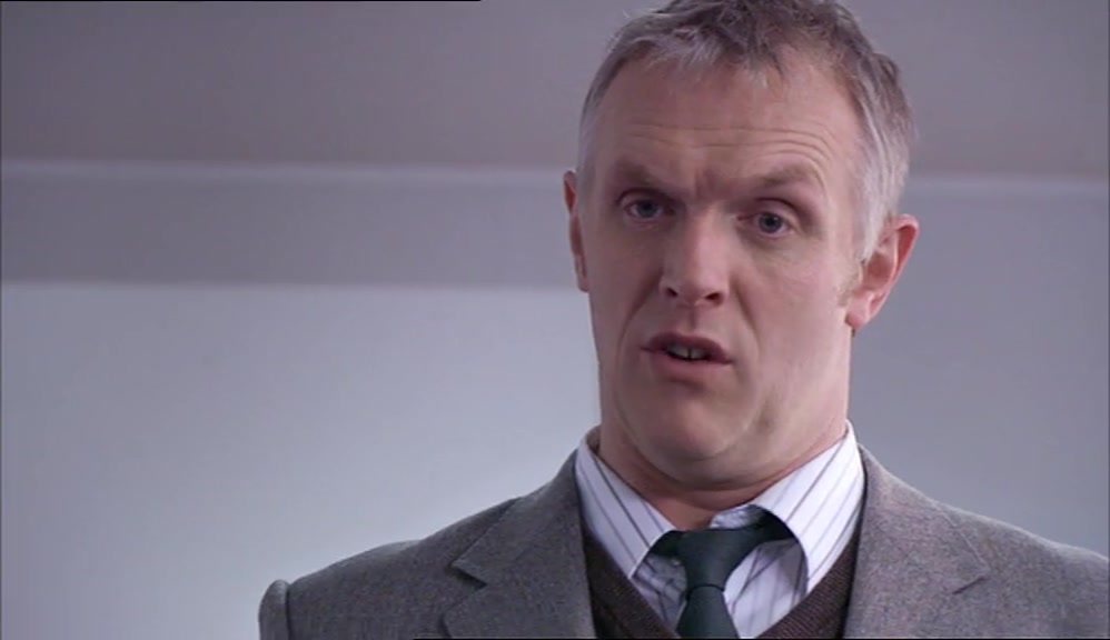 - TAKE IT OUT OR I WILL RIP IT OUT. - BUT... WHAT ABOUT MY HUMAN RIGHTS? 