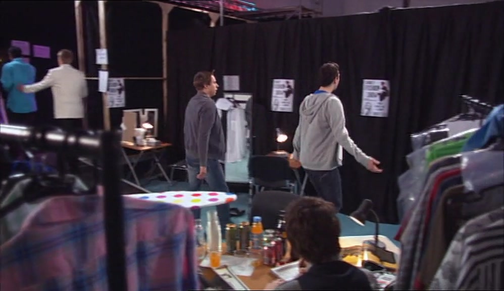 - OH, WHAT THE FUCK IS THIS? - IT'S A CURTAIN. 