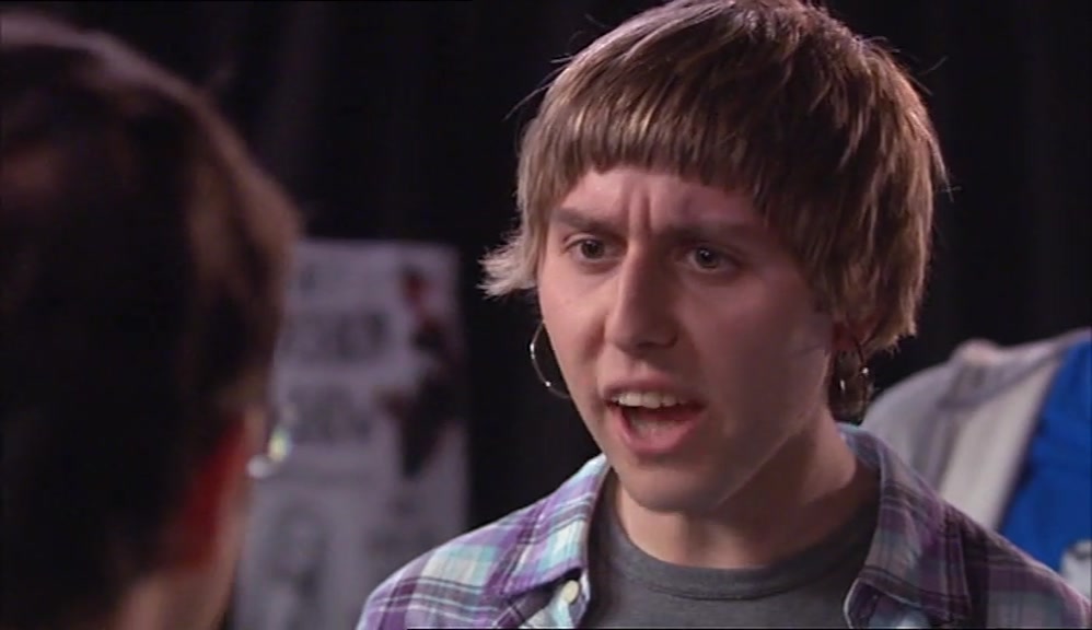 - I'M MODELLING IN THE FASHION SHOW. - THAT'S NOT HAPPENING, I'M FIRST RESERVE. 