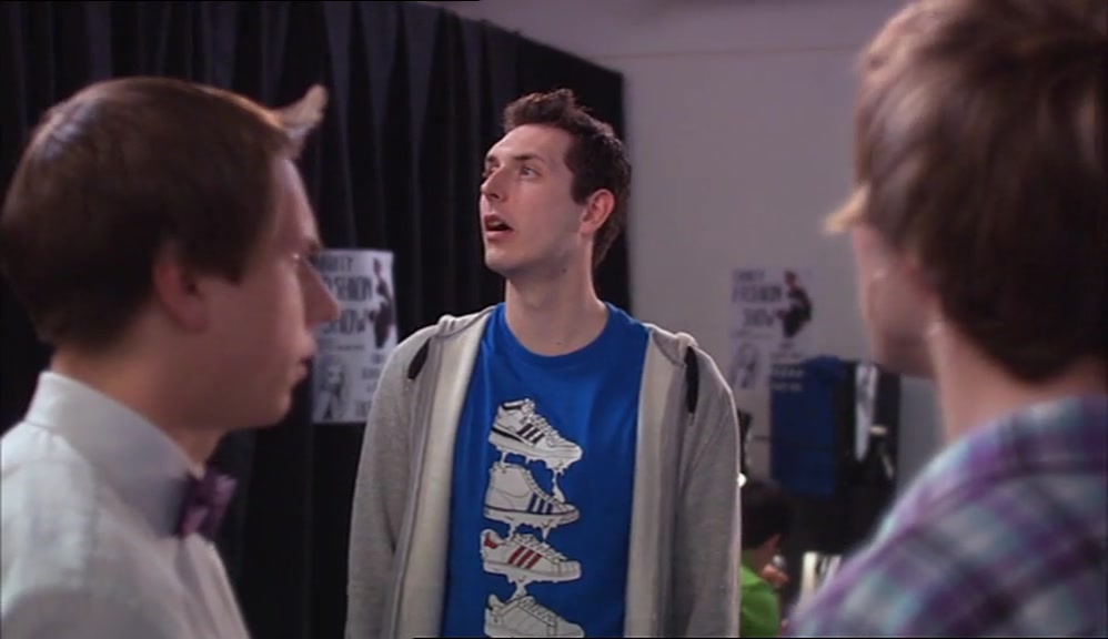 - AND THAT NEVER HAPPENED. - SIMON, YOU'RE ON, HON. 