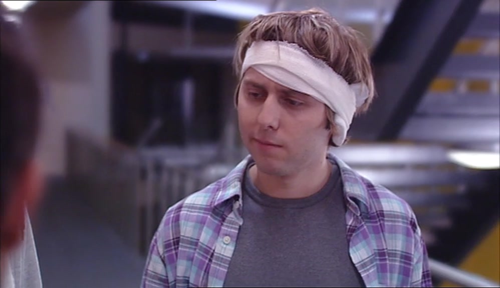- THAT'S YOUR MODELLING CAREER FUCKED. - HE NEVER HAD A MODELLING CAREER. 