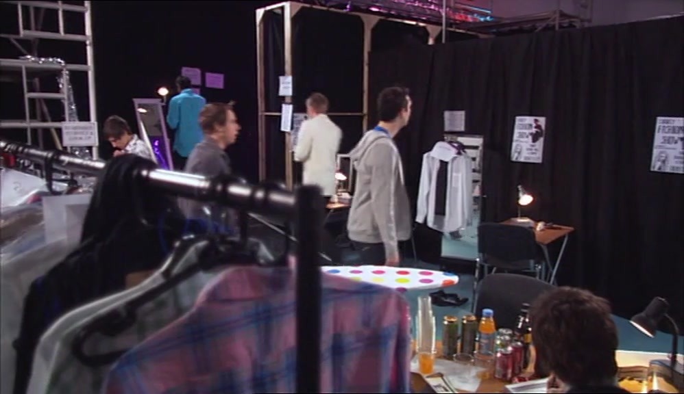 - OH, WHAT THE FUCK IS THIS? - IT'S A CURTAIN. 