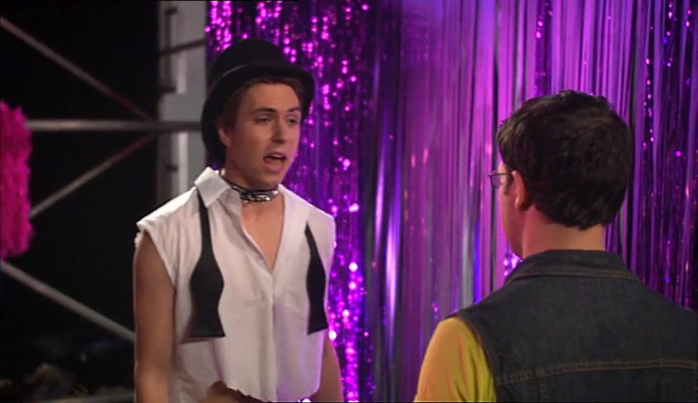 - BIT OVERDRAMATIC, IT'S ONLY A BOLLOCK. - FUCKING HELL, I'M GOING TO KILL NEIL! 