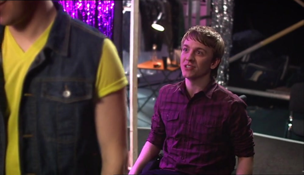 NICE ONE, TWAT-FACE, GOOD DANCING. ALL THAT WHINING AND COMPLAINING, FOR WHAT? 