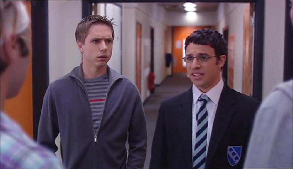 - I'M DEFINITELY NOT GOING. - NOR ME, I THINK I'D BURST INTO TEARS. 