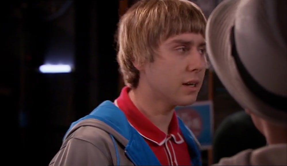 YEAH, ALL RIGHT. GET US A RIBENA AND WINE, SI? HALF AND HALF. 
