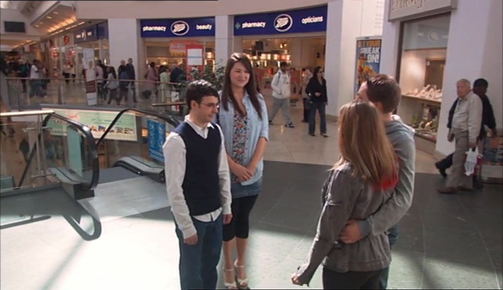 - THIS IS FUN. A FUN DOUBLE DATE. - WE'RE JUST SHOPPING. 