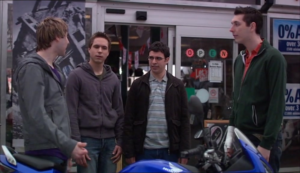 - IT RHYMES WITH STUNT. - WELL, WE KNOW THAT'S BOLLOCKS. 