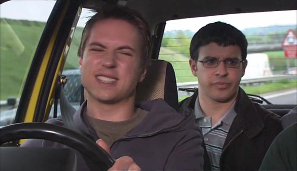 - WHAT?! I DIDN'T AGREE TO THIS. - COME ON, WILL. 