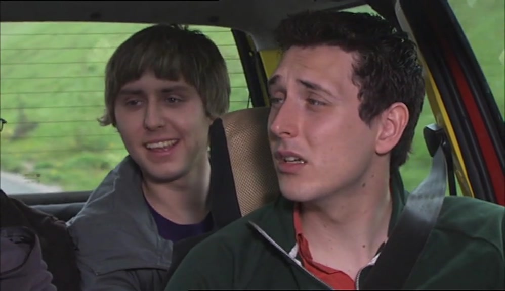 - WHAT?! I DIDN'T AGREE TO THIS. - COME ON, WILL. 