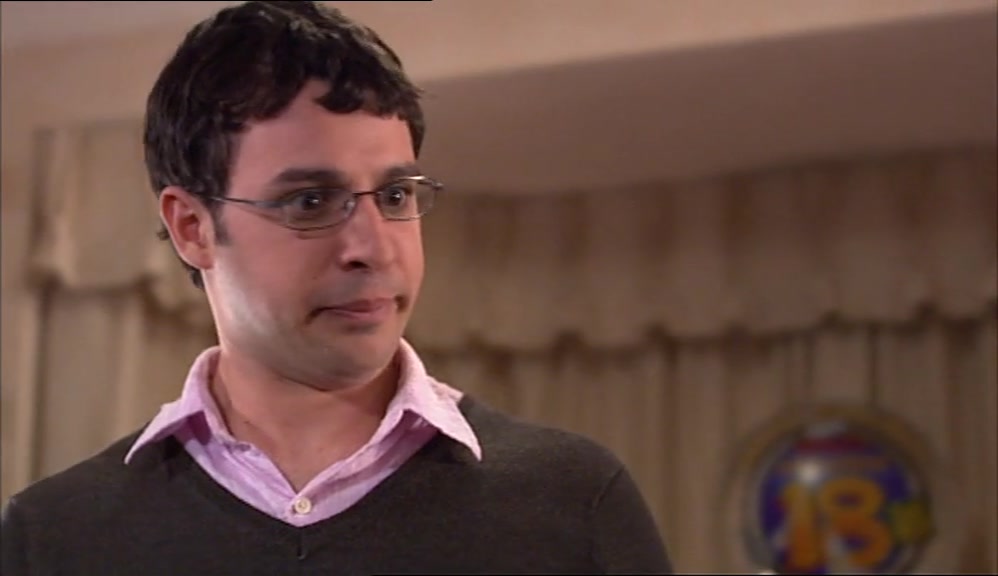 - I'M ONE OF THE ONLY PEOPLE TO TURN HER DOWN. - I HATE YOU! 