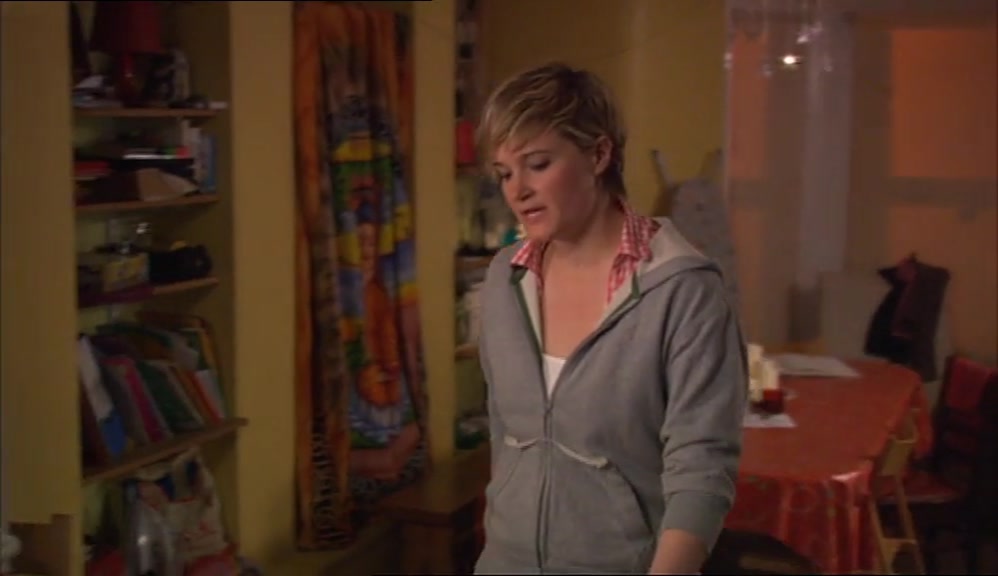 - NOT IN THE KITCHEN, PLEASE. I EAT IN HERE. - HI, SOPHIE, HI. 