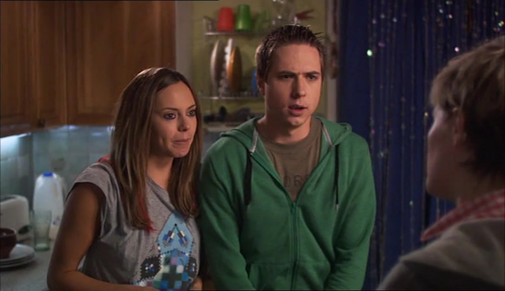 - AND THE FLANNEL? - YEAH. 
