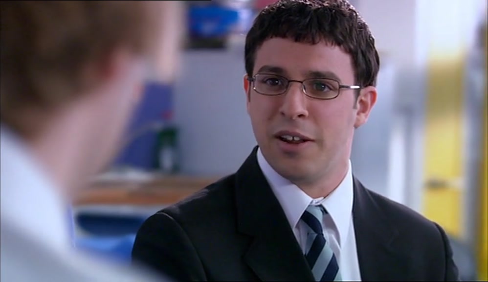 - I USED TO SIT NEXT TO HIM IN WOODWORK. - OF COURSE! 