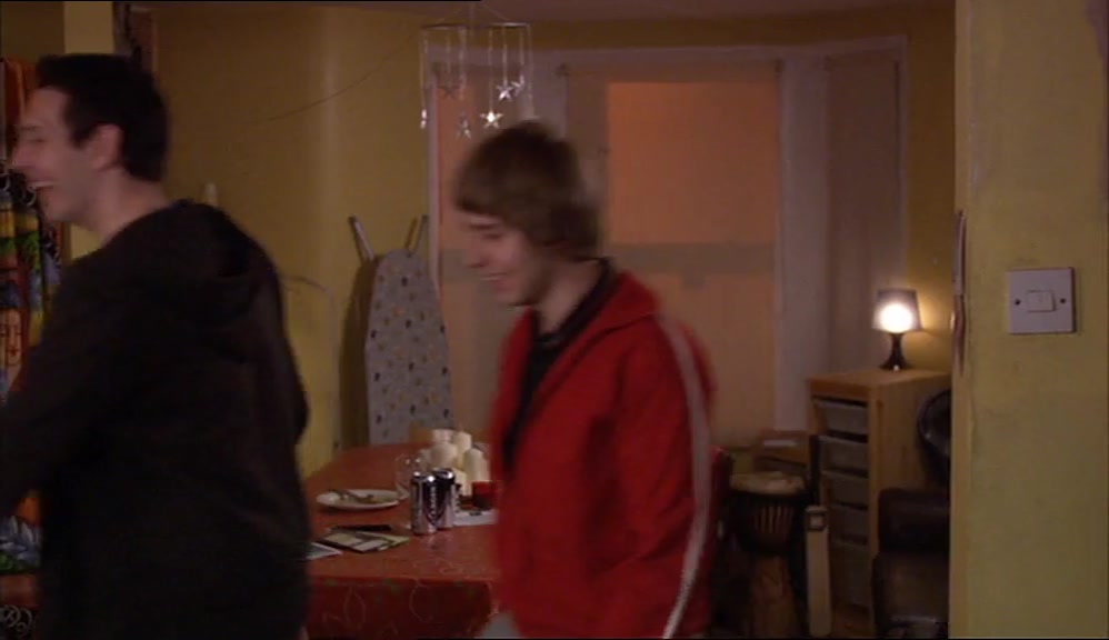 - THOSE GUYS ARE MENTAL. - THEY'RE MENTALLY ILL. 