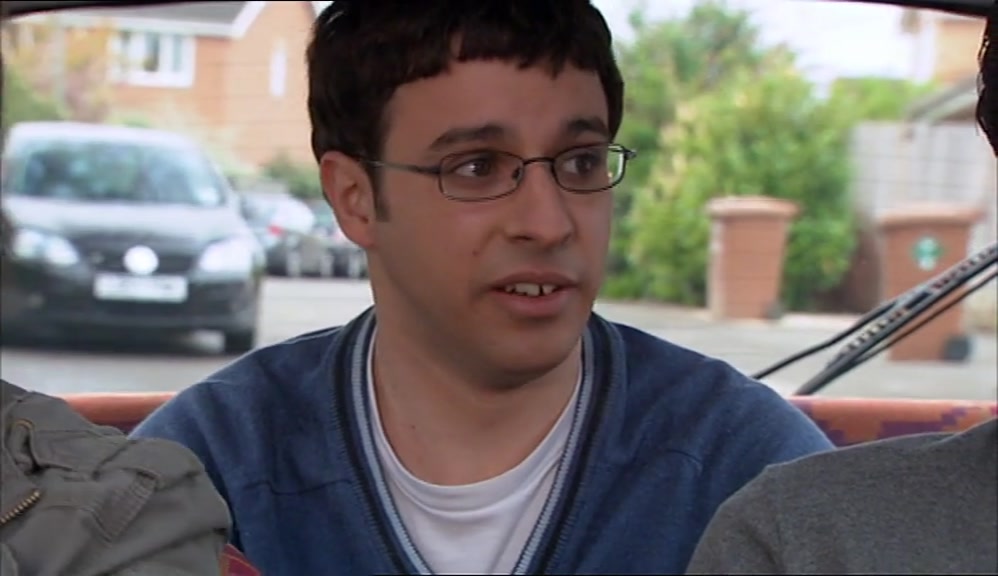 - YEAH, I DO A REALLY GOOD VOICE. - OH, WELL, I LOOK FORWARD TO THAT. 