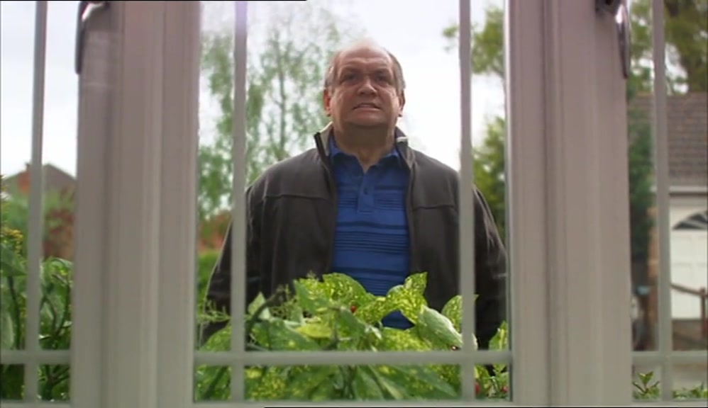 I KNOW YOU'RE IN THERE. I SAW YOUR MATE. 