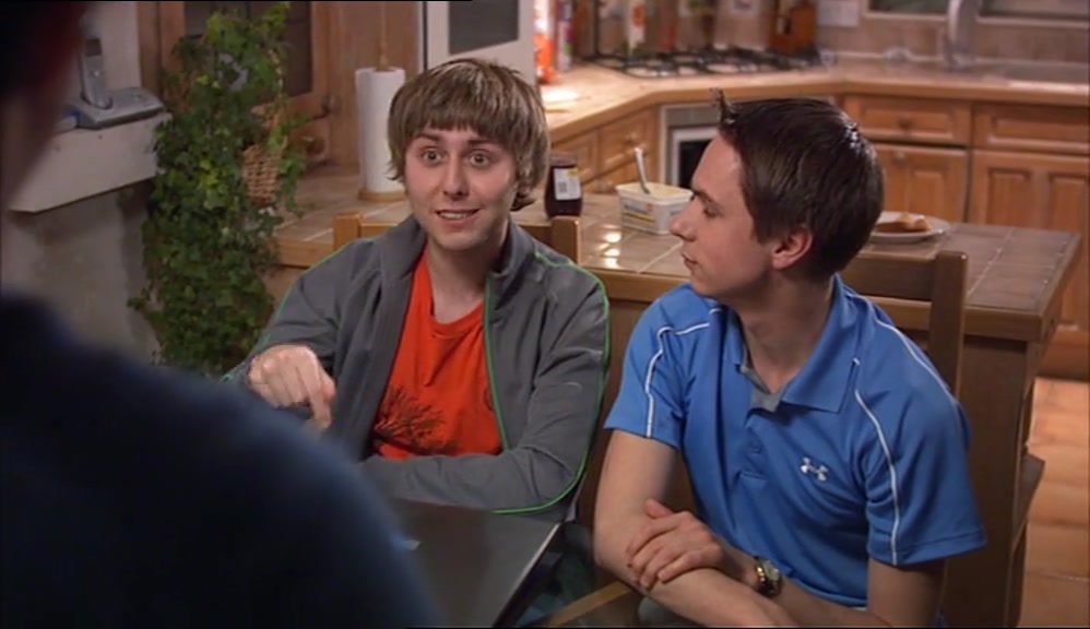 YOUR MUM LEFT HER CARD DETAILS ON A POST-IT ON THE LAPTOP. 