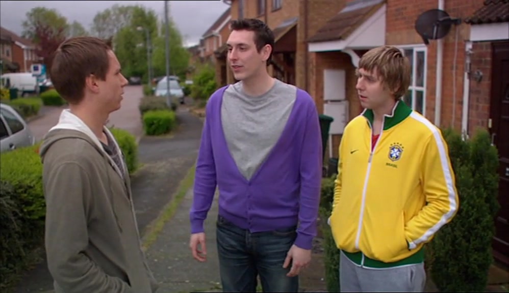 - THIS IS JUST A LAUGH. GIVE IT A GO, SI. - DON'T THINK SO. 