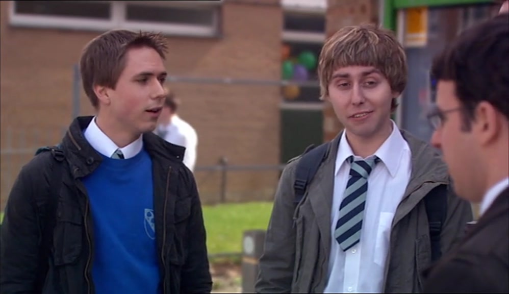 - I'LL TELL YOU WHAT WILL BE HILARIOUS. - WHAT'S THAT? 