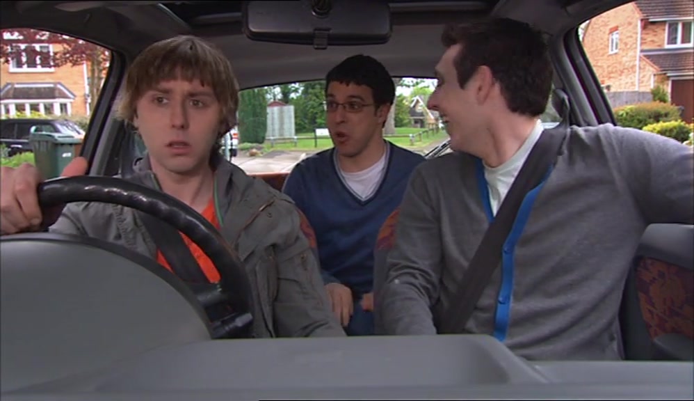 - HE'S STILL THERE! HE'S MUGGING YOU OFF, MATE! - YEAH, WE'LL SEE WHO'S THE CHICKEN. 