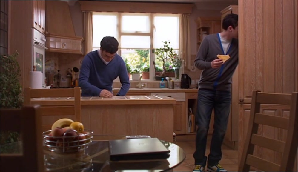 - DO YOU EAT THIS MUCH TOAST AT HOME? - WILL, WHAT'S THIS PESTO? IS IT FOR HUMANS? 